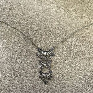 Elegant Silver Necklace with Intricate Detailing